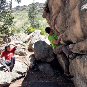 Bouldering in Sutatausa